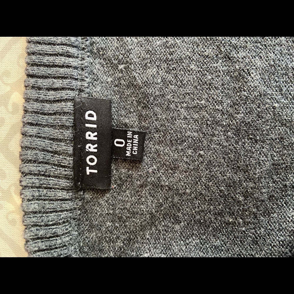 Torrid sweater - Picture 7 of 12
